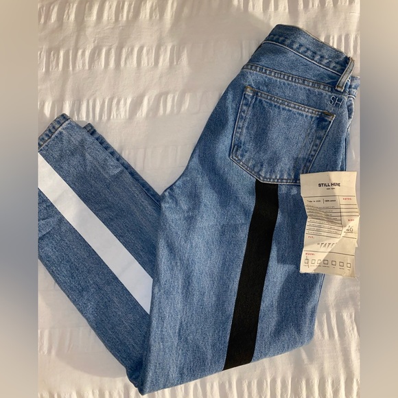 Still Here Tate Jean - Picture 4 of 6